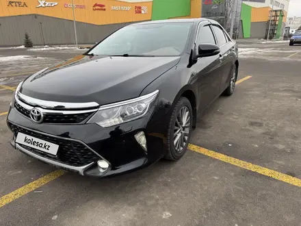 Toyota Camry 2017 года за 13 200 000 тг. в Алматы – фото 7