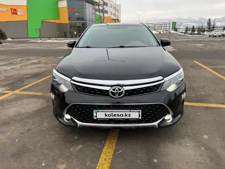 Toyota Camry 2017 года за 13 200 000 тг. в Алматы – фото 9