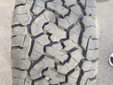 Шины 265/65/R18 (грязевая резина) за 150 000 тг. в Алматы