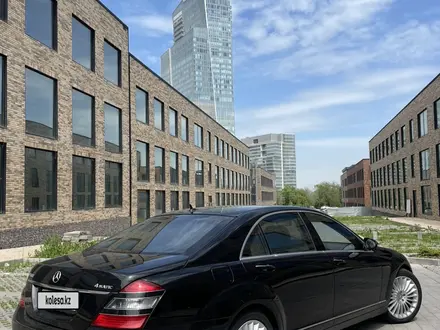 Mercedes-Benz S 500 2007 года за 8 500 000 тг. в Атырау – фото 3