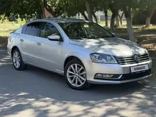 Volkswagen Passat, 2011
