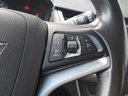 Chevrolet Tracker 2020 года за 5 980 000 тг. в Алматы – фото 18