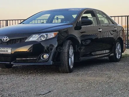 Toyota Camry 2014 года за 6 700 000 тг. в Актобе – фото 20