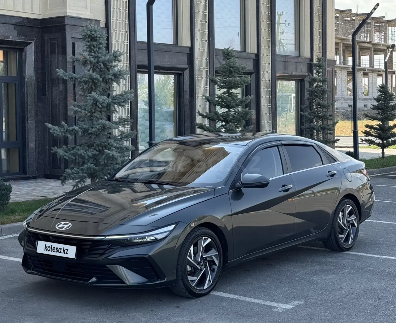 Hyundai Elantra, 2024