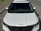 Kia Carnival 2023 года за 17 500 000 тг. в Павлодар – фото 2