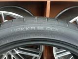Nokian Tyres Hakka Black 2 245/40 R20 275/35 R20 Индекс скорости свыше Y 3 за 600 000 тг. в Астана – фото 5