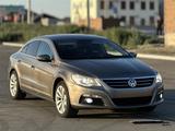 Volkswagen Passat CC 2011 года за 5 800 000 тг. в Атырау – фото 4