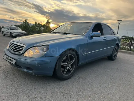 Mercedes-Benz S 320 2000 года за 3 000 000 тг. в Талдыкорган – фото 3