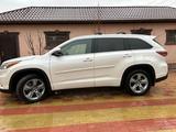 Toyota Highlander 2016 года за 13 000 000 тг. в Атырау – фото 3