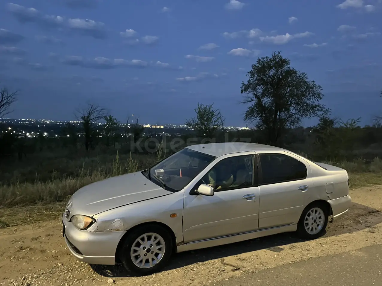 Nissan Primera, 2001
