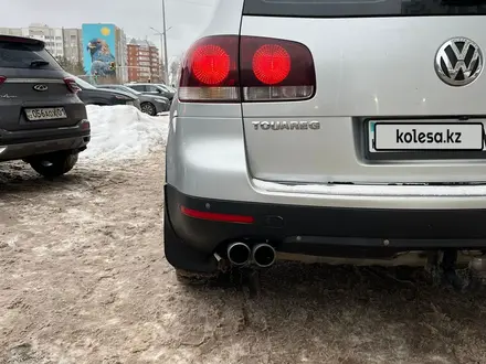 Volkswagen Touareg 2008 года за 5 000 000 тг. в Астана – фото 4