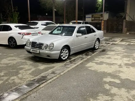 Mercedes-Benz E 280 1996 года за 1 989 535 тг. в Шымкент