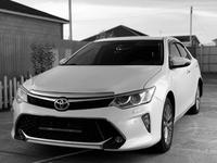 Toyota Camry 2015 года за 10 000 000 тг. в Атырау