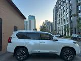 Toyota Land Cruiser Prado 2022 года за 32 000 000 тг. в Астана – фото 2