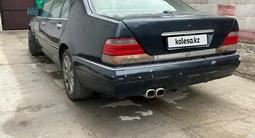 Mercedes-Benz S 320 1998 года за 1 900 000 тг. в Алматы – фото 2