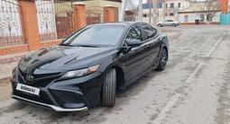 Toyota Camry 2021 года за 13 200 000 тг. в Кызылорда – фото 2