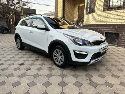 Kia Rio X-Line 2019 года за 7 800 000 тг. в Алматы – фото 2