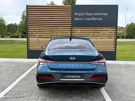 Hyundai Elantra 2023 года за 8 090 000 тг. в Кокшетау – фото 4