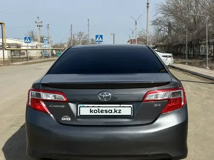 Toyota Camry 2013 года за 8 000 000 тг. в Атырау – фото 10