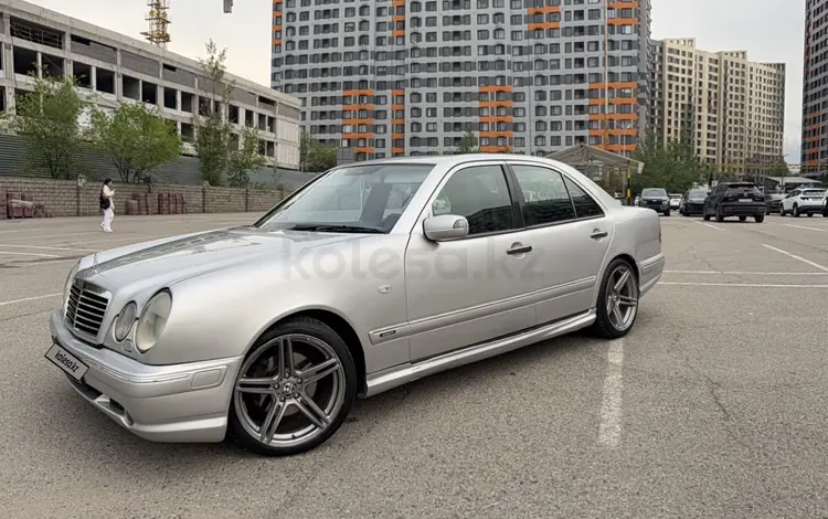 Mercedes-Benz E 320 1996 года за 3 100 000 тг. в Алматы