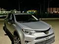 Toyota RAV4 2018 года за 10 000 000 тг. в Уральск – фото 3