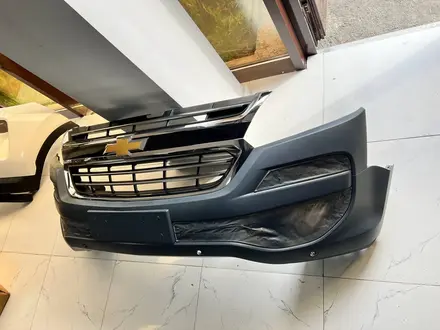 Бампер передний на Chevrolet TrailBlazer 19-22г за 35 500 тг. в Алматы – фото 3