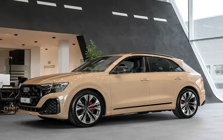 Audi Q8 55 TFSI Quattro Sport 2024 года за 63 890 000 тг. в Семей