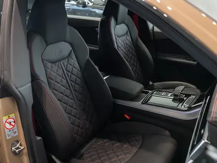 Audi Q8 55 TFSI Quattro Sport 2024 года за 63 890 000 тг. в Семей – фото 14