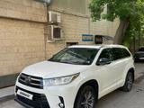 Toyota Highlander 2018 годаүшін18 500 000 тг. в Шымкент – фото 4