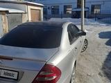 Mercedes-Benz E 240 2003 года за 5 300 000 тг. в Уральск – фото 2