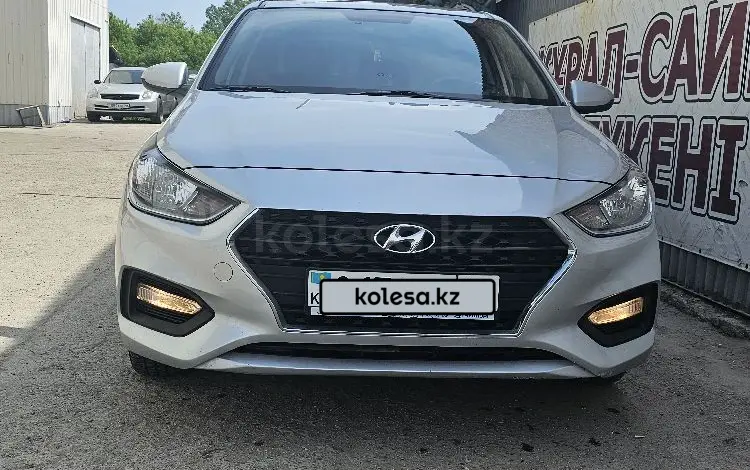 Hyundai Accent 2019 года за 8 200 000 тг. в Усть-Каменогорск