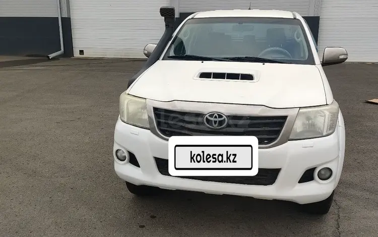 Toyota Hilux 2013 года за 8 500 000 тг. в Уральск