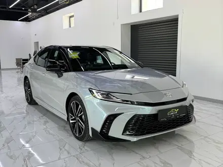 Toyota Camry 2024 года за 16 900 000 тг. в Шымкент