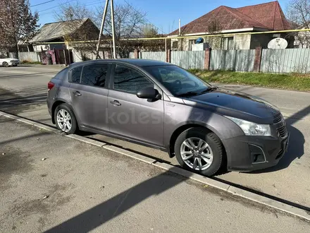 Chevrolet Cruze 2013 года за 3 990 000 тг. в Алматы – фото 4