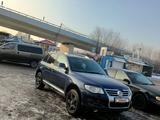 Volkswagen Touareg 2007 года за 7 000 000 тг. в Алматы