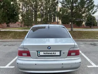 BMW 5 Series, 2001