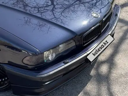 BMW 750 2000 года за 8 000 000 тг. в Алматы – фото 9