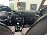 Volkswagen Jetta 2000 года за 1 200 000 тг. в Уральск – фото 5