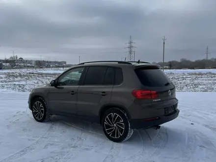 Volkswagen Tiguan 2016 года за 8 200 000 тг. в Актобе – фото 4