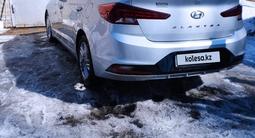 Hyundai Elantra 2019 года за 8 400 000 тг. в Усть-Каменогорск – фото 3