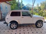 ВАЗ (Lada) Lada 2121 2003 года за 1 500 000 тг. в Шымкент – фото 2