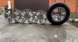 Штатные литые диски Lexus GX470 R17, 6 139.7, ET25 + шина под запаску за 190 000 тг. в Атырау