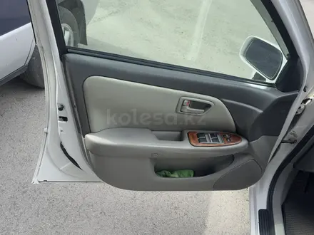 Toyota Camry 1997 года за 3 600 000 тг. в Усть-Каменогорск – фото 10