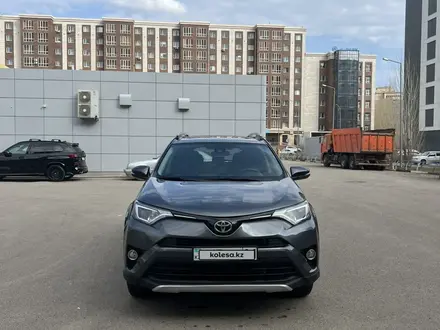 Toyota RAV4 2018 года за 12 500 000 тг. в Астана – фото 8