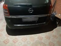 Opel Zafira 2010 годаүшін4 200 000 тг. в Уральск