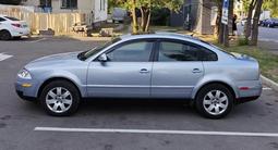 Volkswagen Passat 2005 года за 3 000 000 тг. в Астана – фото 4