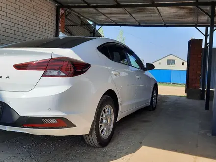 Hyundai Elantra 2020 года за 7 800 000 тг. в Актобе – фото 5