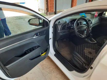 Hyundai Elantra 2020 года за 7 800 000 тг. в Актобе – фото 8