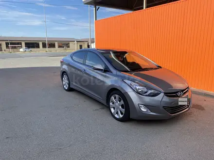 Hyundai Elantra 2012 года за 3 800 000 тг. в Атырау – фото 3