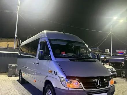 Mercedes-Benz Sprinter 2003 года за 7 000 000 тг. в Алматы – фото 4